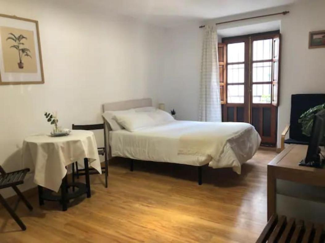 Apartamento Completo Reformado En Arco De Elvira - Centro Granada Exteriör bild